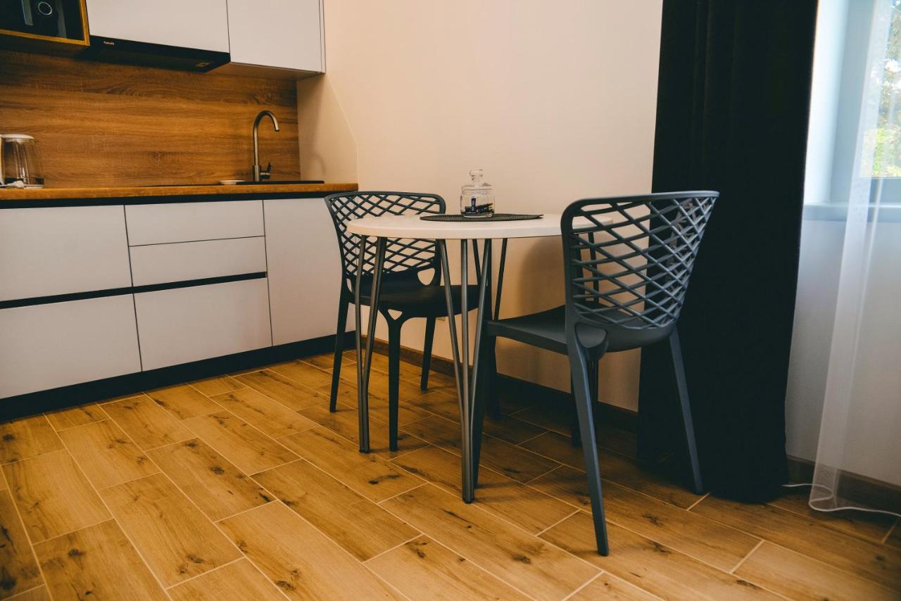Four Rooms Apartments Tjerkasy Eksteriør billede