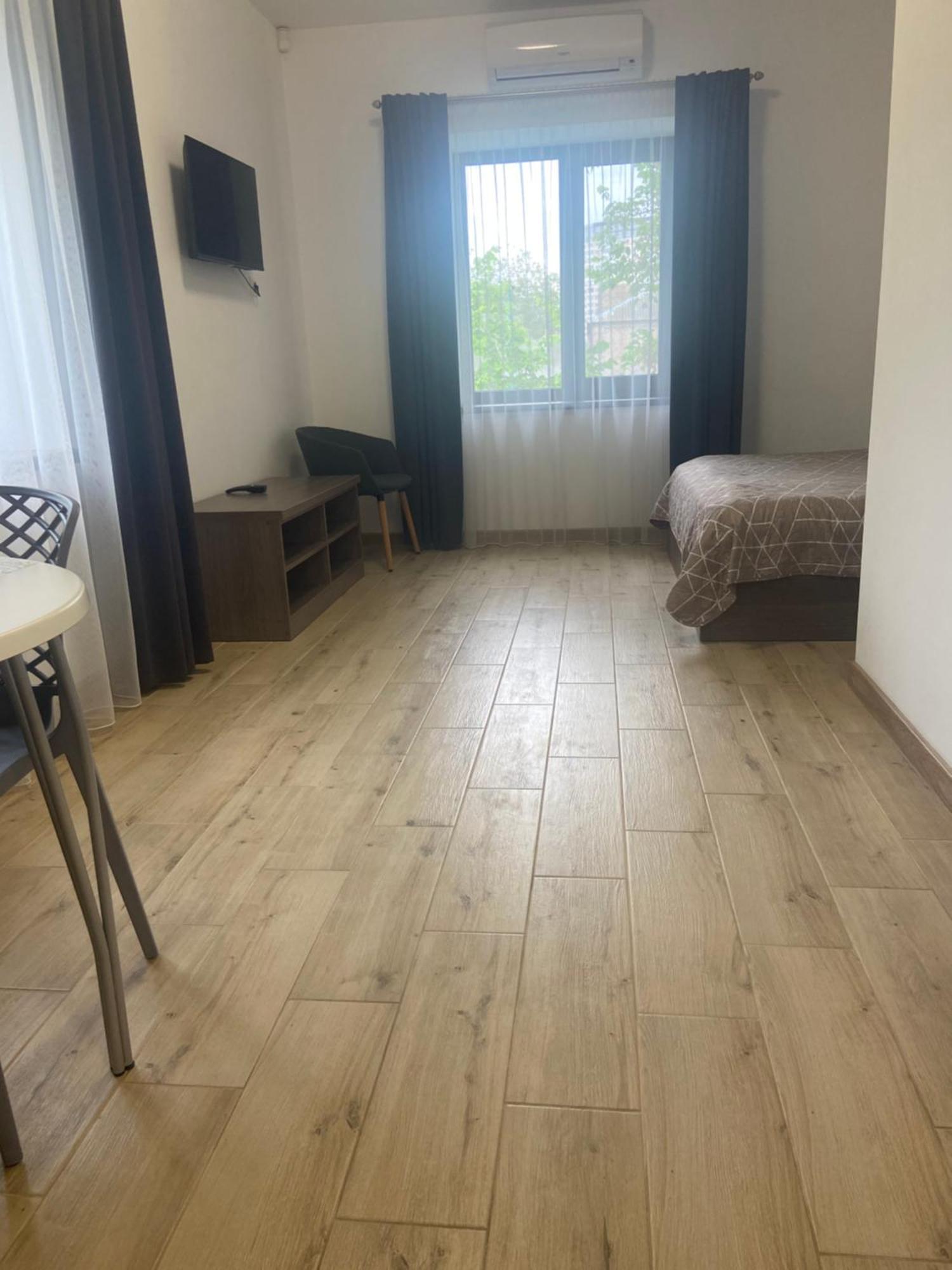 Four Rooms Apartments Tjerkasy Eksteriør billede